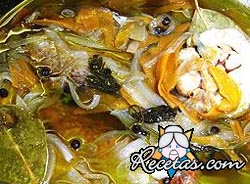 Atún en escabeche