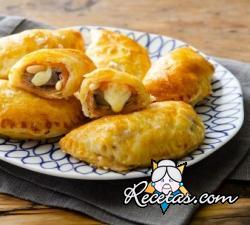 Empanaditas con champiñones, jamón y fontina