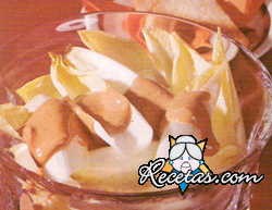 Endibias con salsa francesa