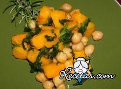 Ensalada de calabaza, garbanzos y espinaca