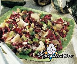 Ensalada de radicchio y kiwi