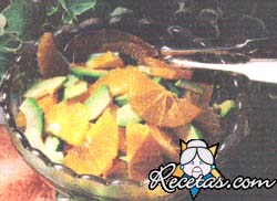 Ensalada de palta y naranja