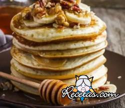 Pancakes livianos  con copos de avena