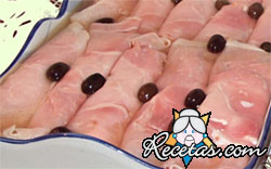 Rollitos de jamon ahumado y mostaza