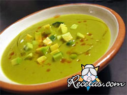 Sopa de ajo y calabacín