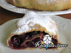 Strudel de cerezas