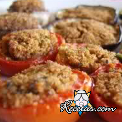 Tomates rellenos calientes