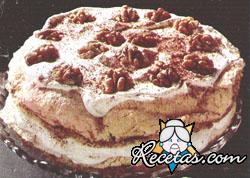 Torta de nuez y merengue