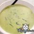 Sopa cremosa de verdes hojas